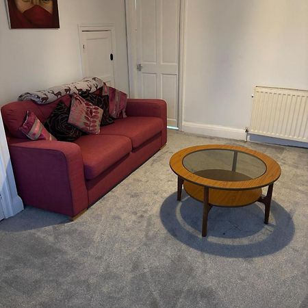 Newly Refurbished Cozy Home Kingston upon Hull Exterior photo